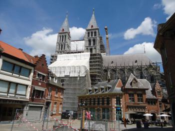 Notre-Dame Cathedral in Tournai by Jarek Pokrzywnicki