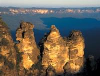 Greater Blue Mountains by Ian Cade