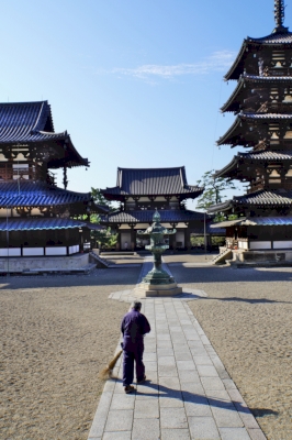 Horyu-ji Area by Hubert
