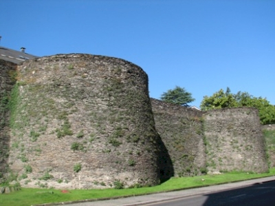 Roman Walls of Lugo by Els Slots