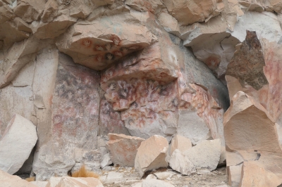 Cueva de las Manos by Timonator